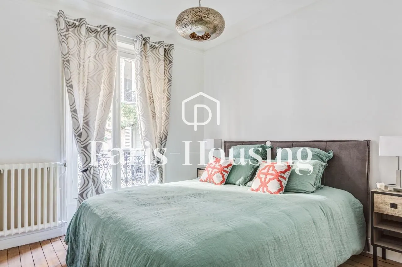 Flat Rue des Chartreux in Paris