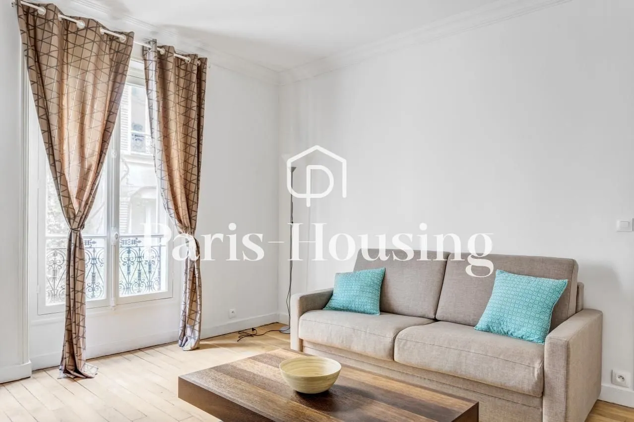 Flat Rue des Chartreux in Paris