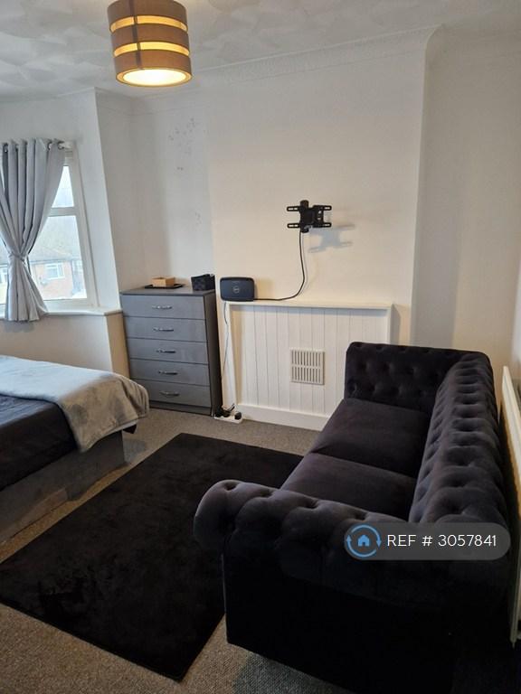 Room Gainsford Road in Southampton