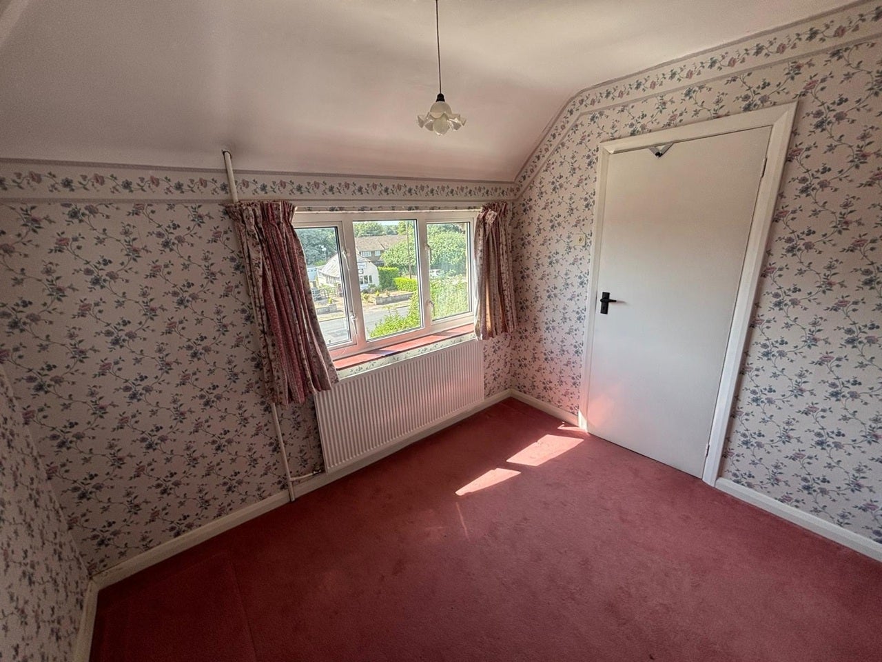 House Crabtree Lane in Mole Valley