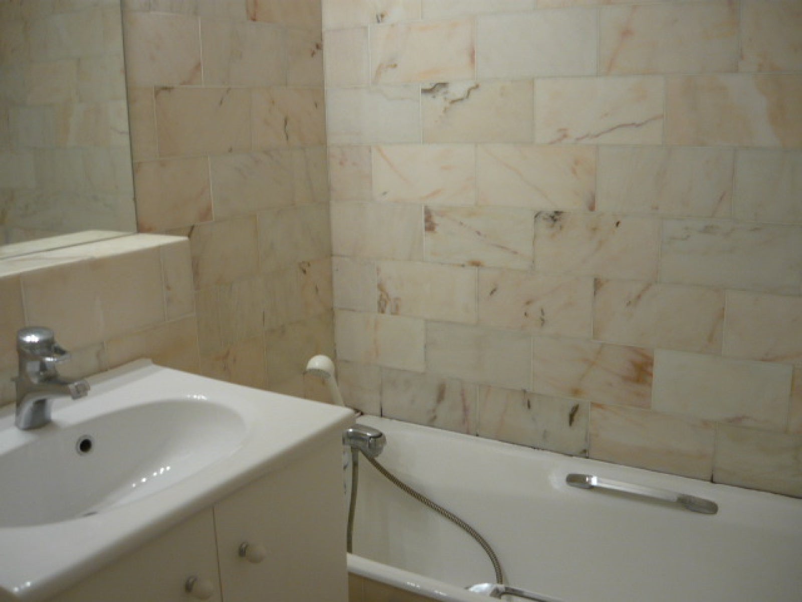Flat Avenue Bourzat in Brive-la-Gaillarde