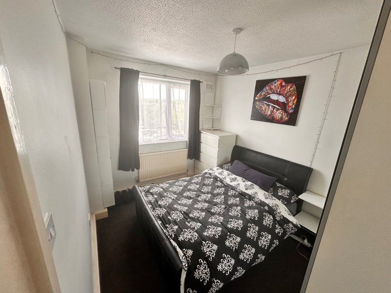 Room Eccles New Road in Salford