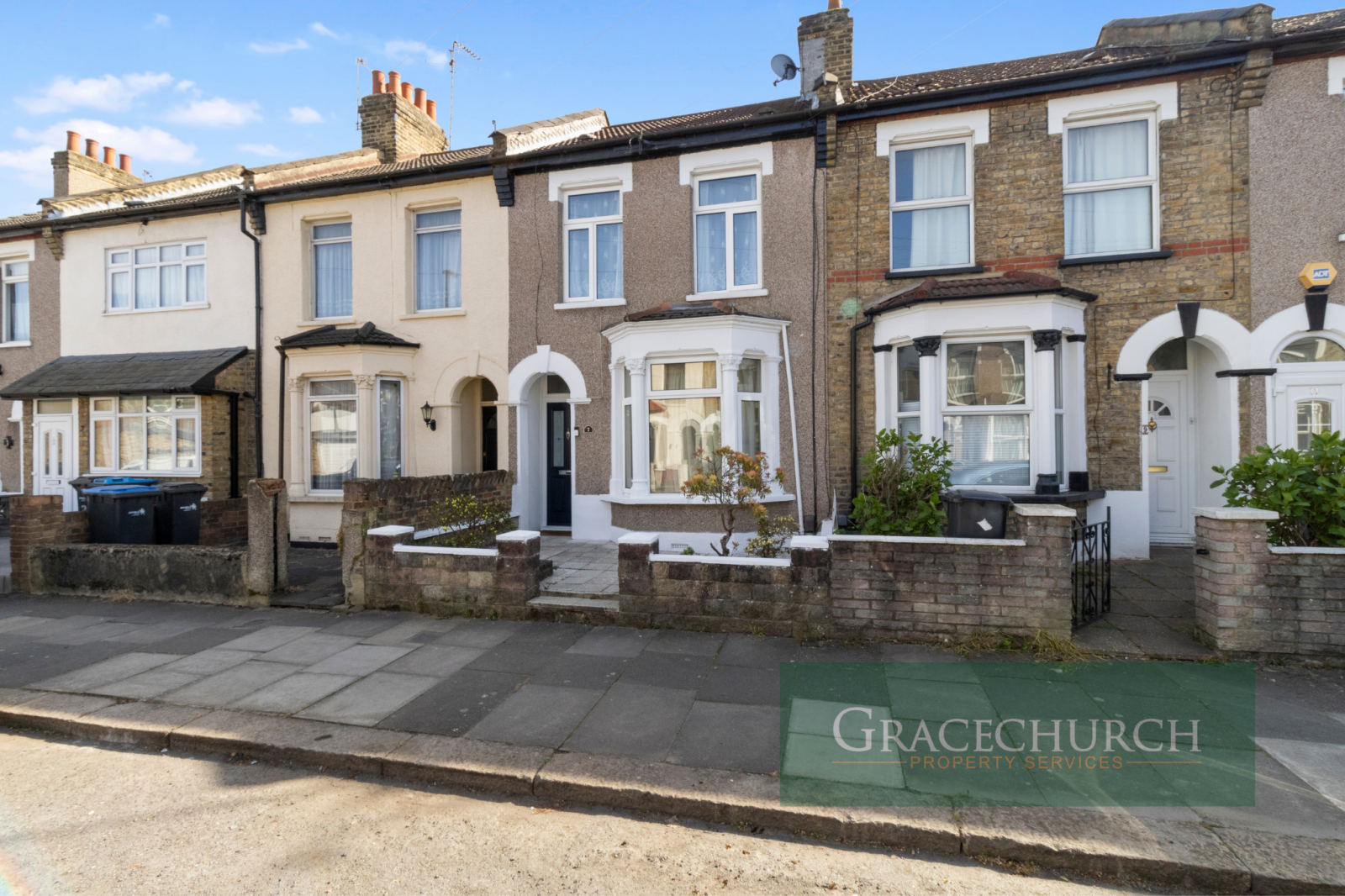 House Henley Road in Greater London