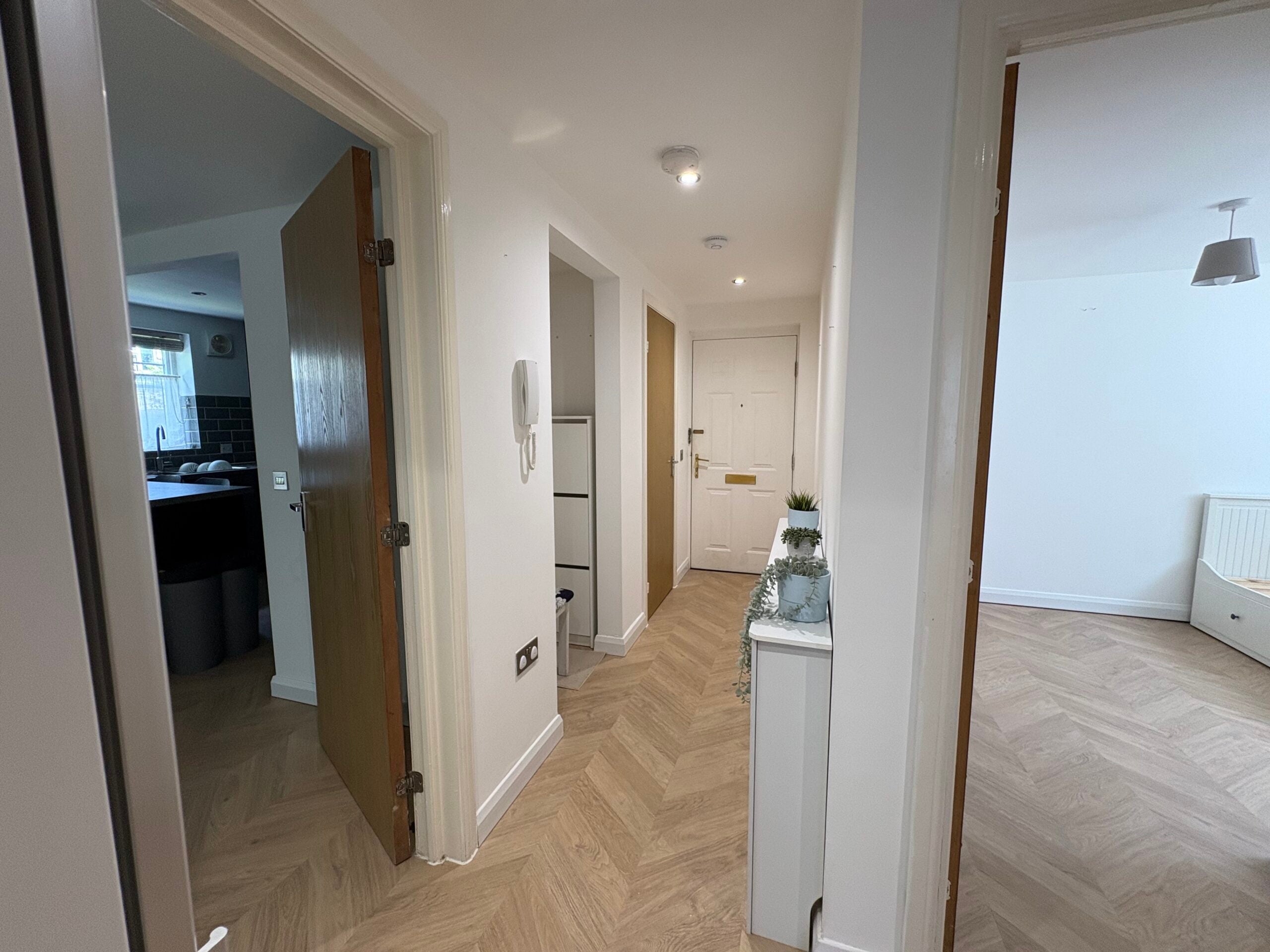 Flat Granton Mill Place in City of Edinburgh