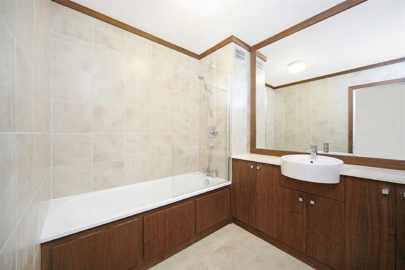 Flat Fulham Road in Greater London