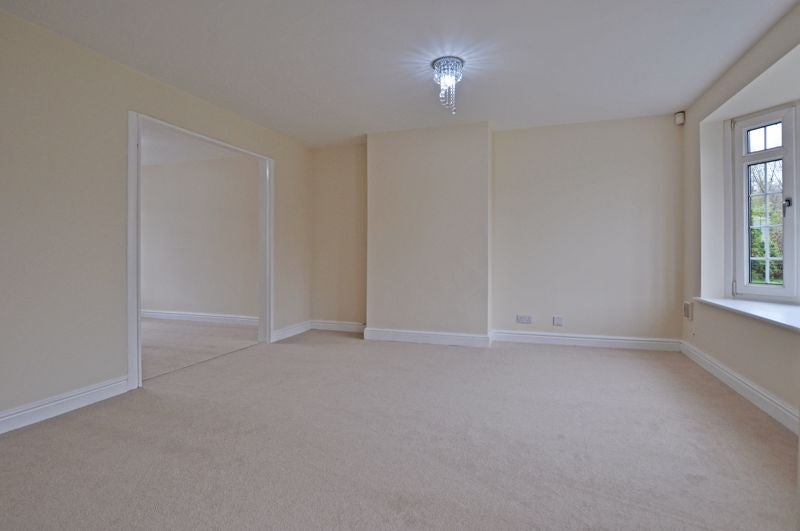 House Pilton Vale in Newport