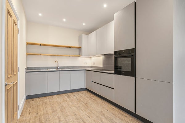 Flat Beckenham Road in London