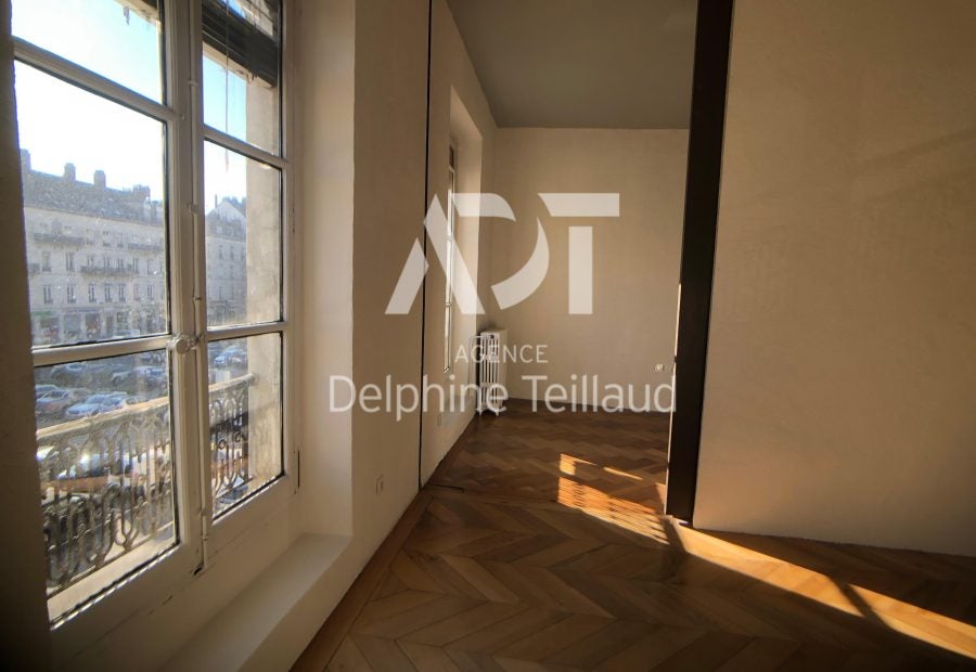 Flat Place Vaucanson in Grenoble