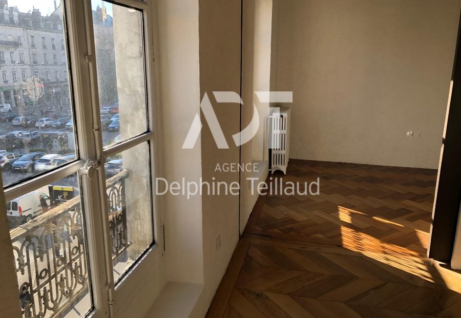 Flat Place Vaucanson in Grenoble
