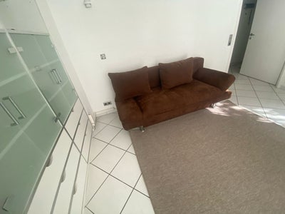 Zimmer Theodor-Schwann-Straße in Köln