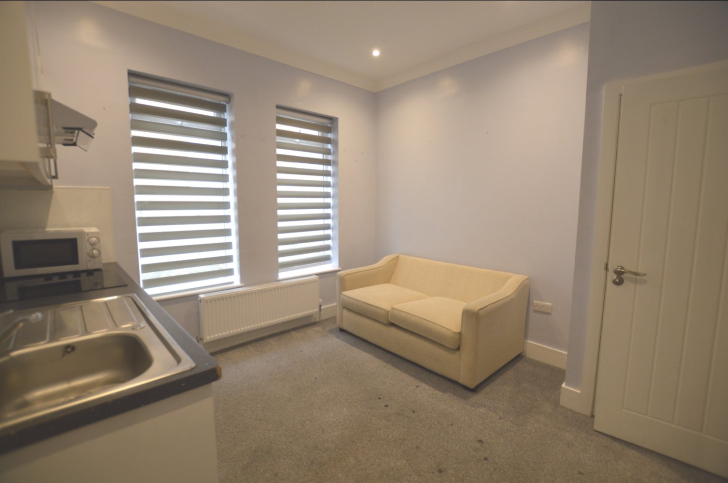 Room Bournemouth Road in Poole