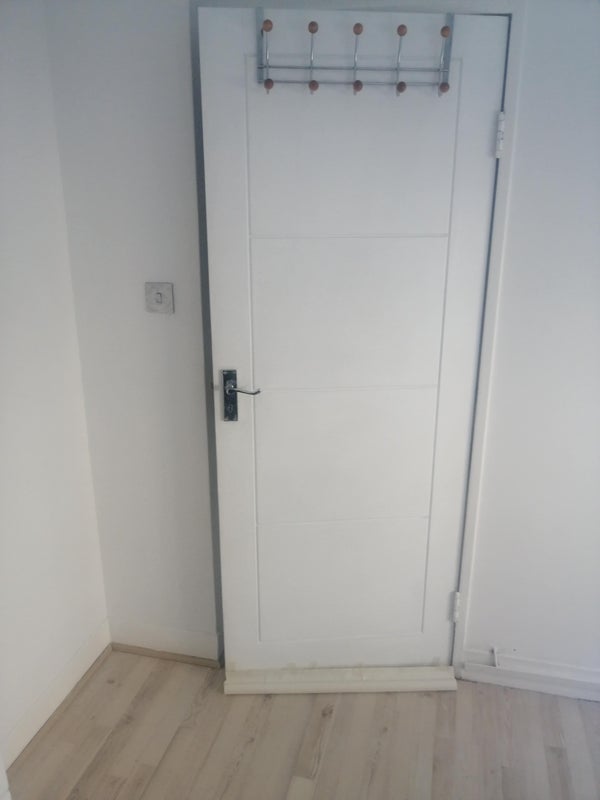 Room Bruce Close in Greater London