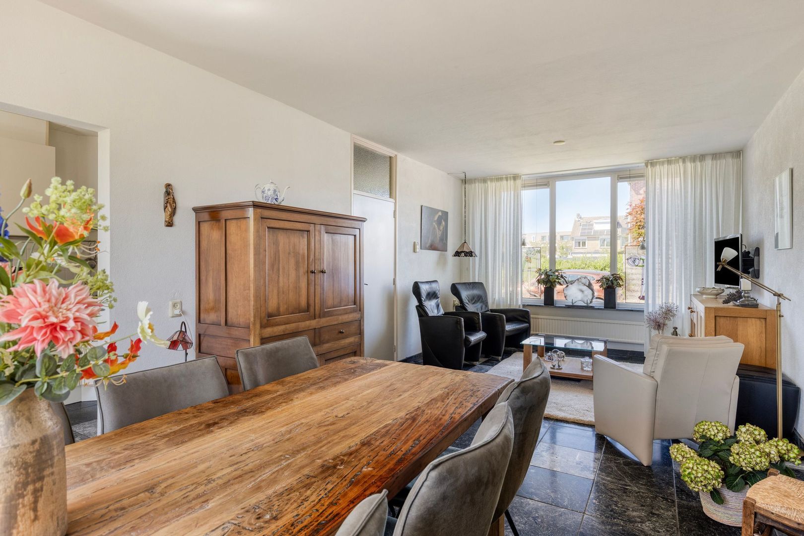 Tussenwoning te koop: Cort van der Lindenstraat 212, Goes