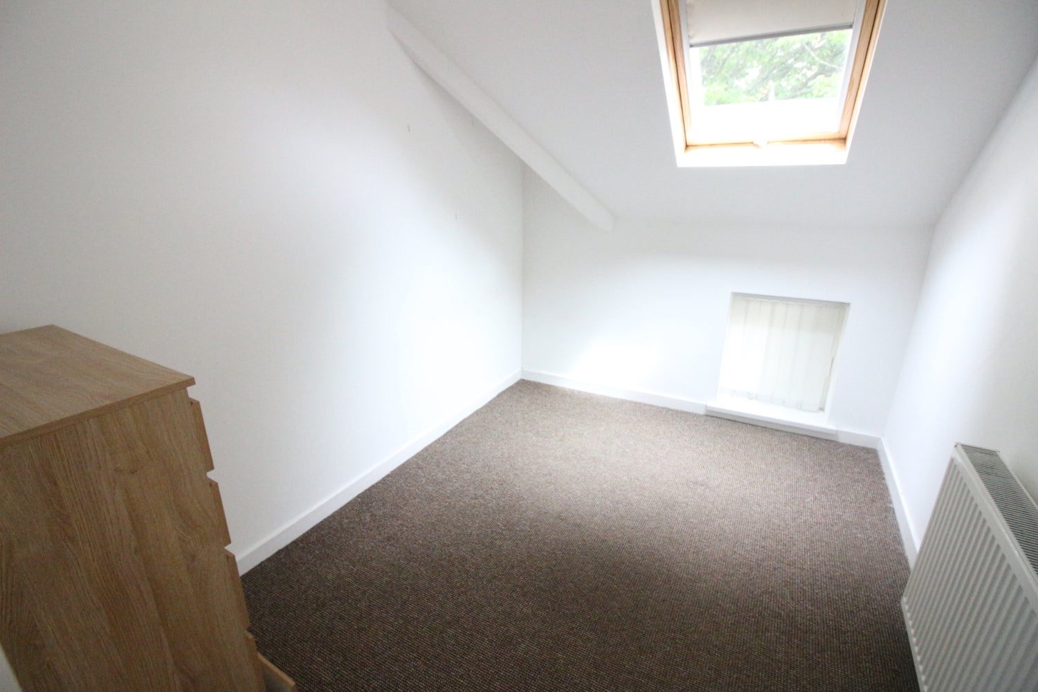 Flat Connaught Road in Cardiff