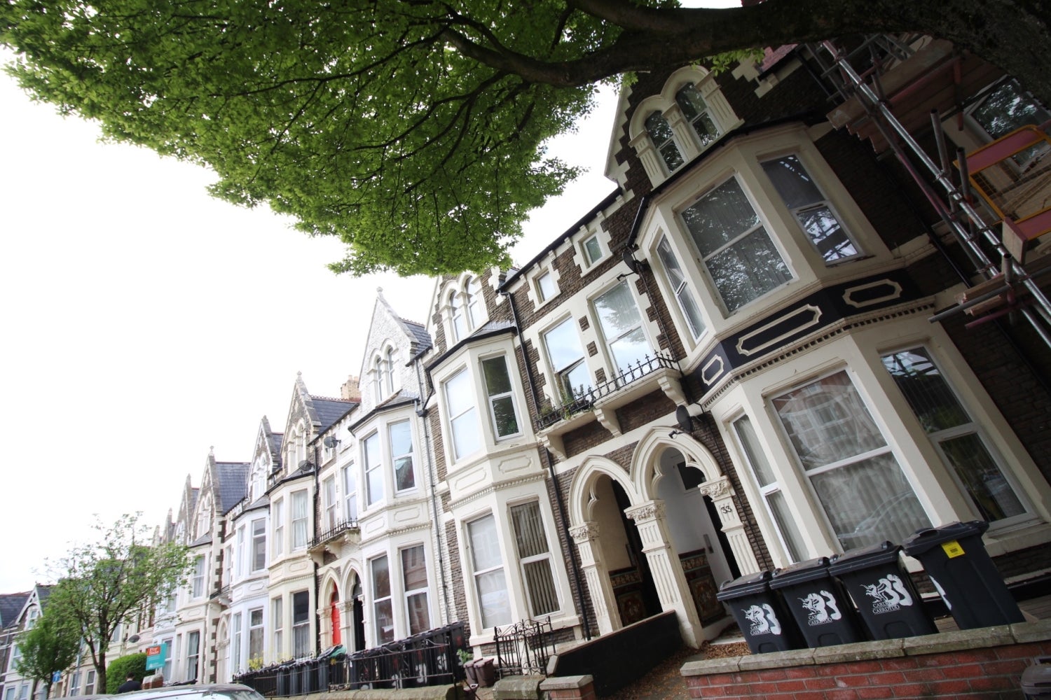 Flat Connaught Road in Cardiff