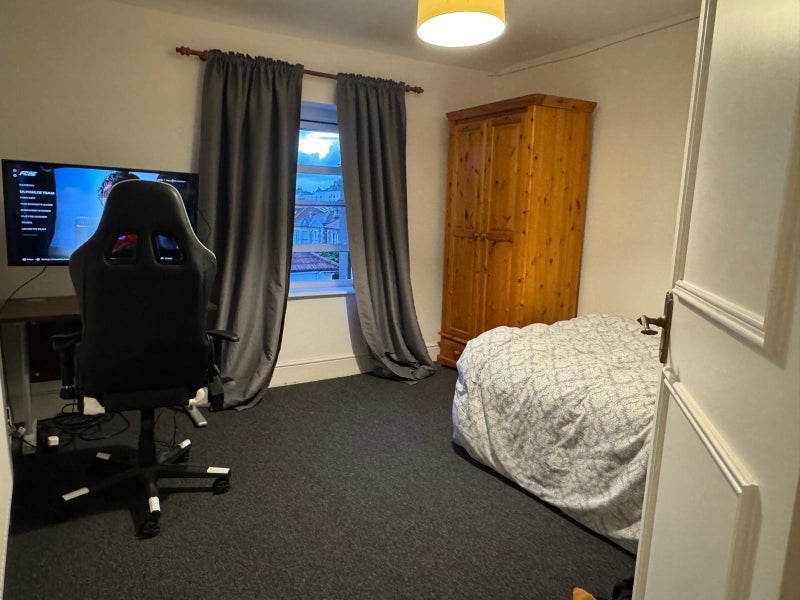 Room Cotham Side in Bristol
