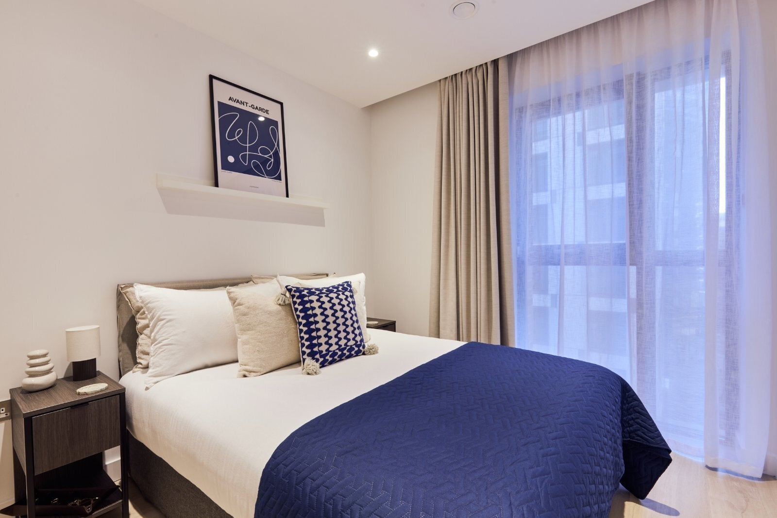 Flat New Drum Street in Greater London