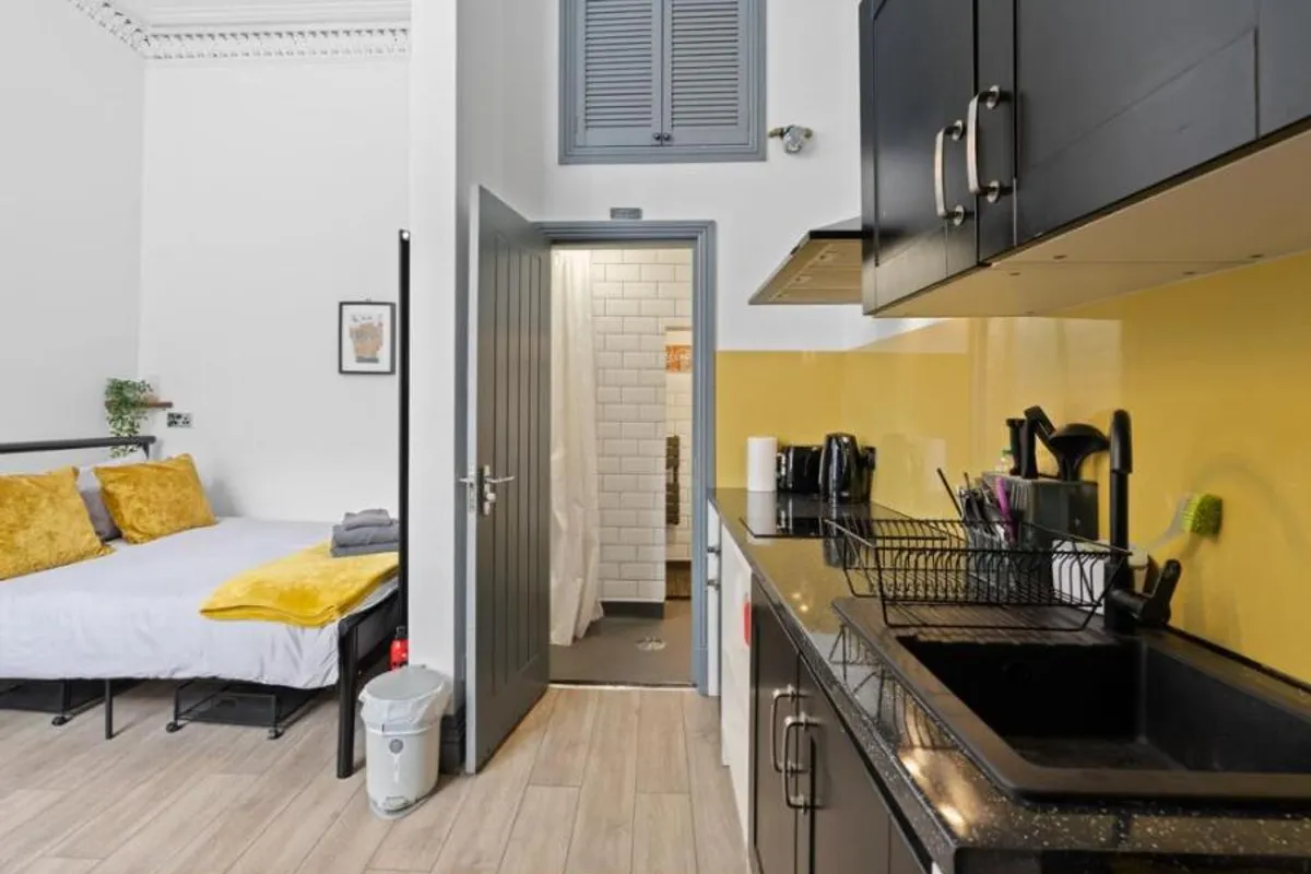Flat Endell Street in Greater London