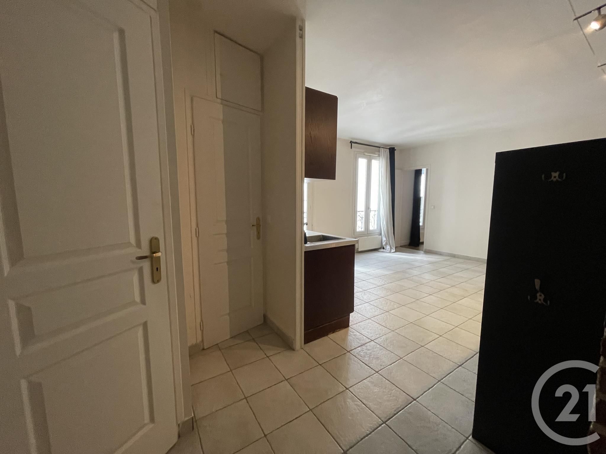 Flat Rue Pierre Bérégovoy in Clichy