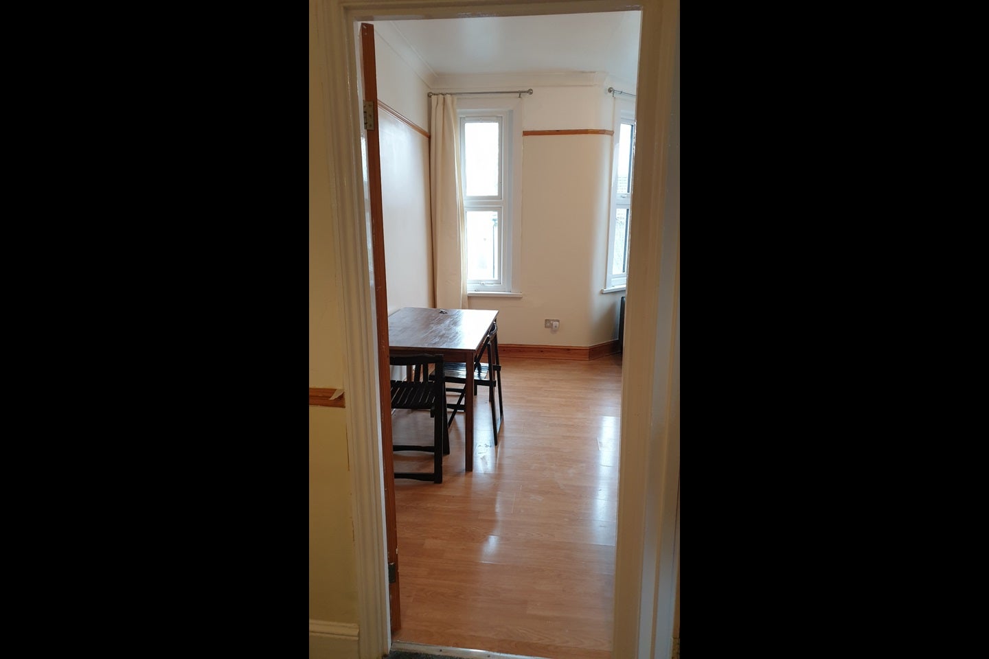 Flat Michael Road in Greater London