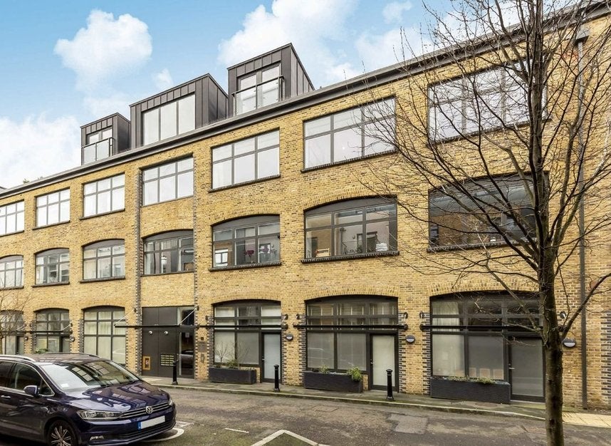 Flat Charles Street in Greater London