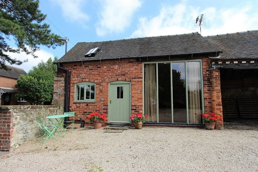 House Ticknall Walk in Derby