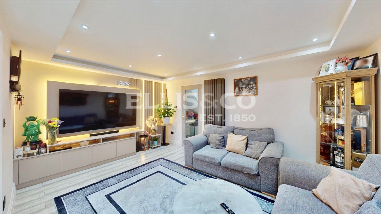 House Matthews Road in Greater London