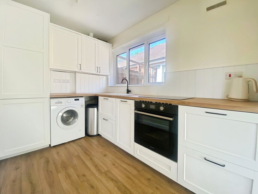 House Beechcroft Close in Chandler's Ford