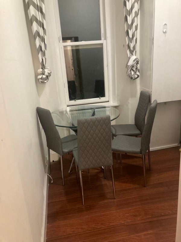 Room Upper Grove Place in City of Edinburgh