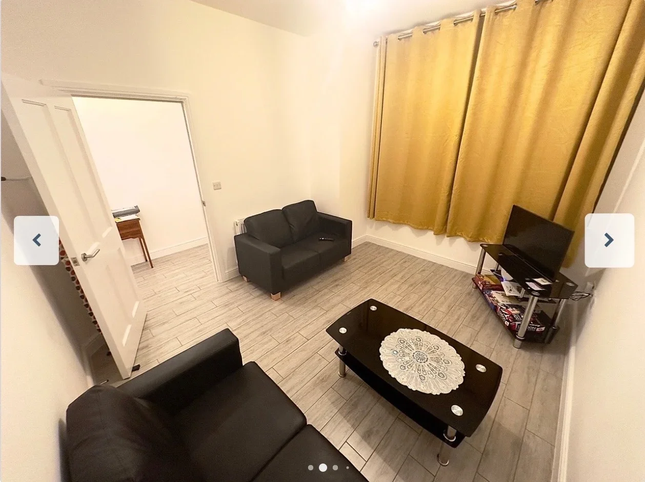 Room Mandrell Road in Greater London