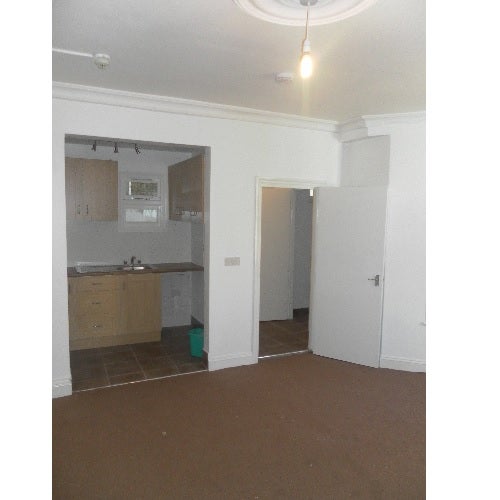 Flat Josephine Avenue in Greater London