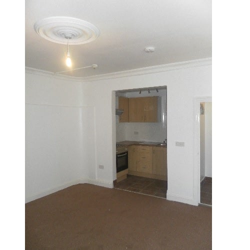 Flat Josephine Avenue in Greater London