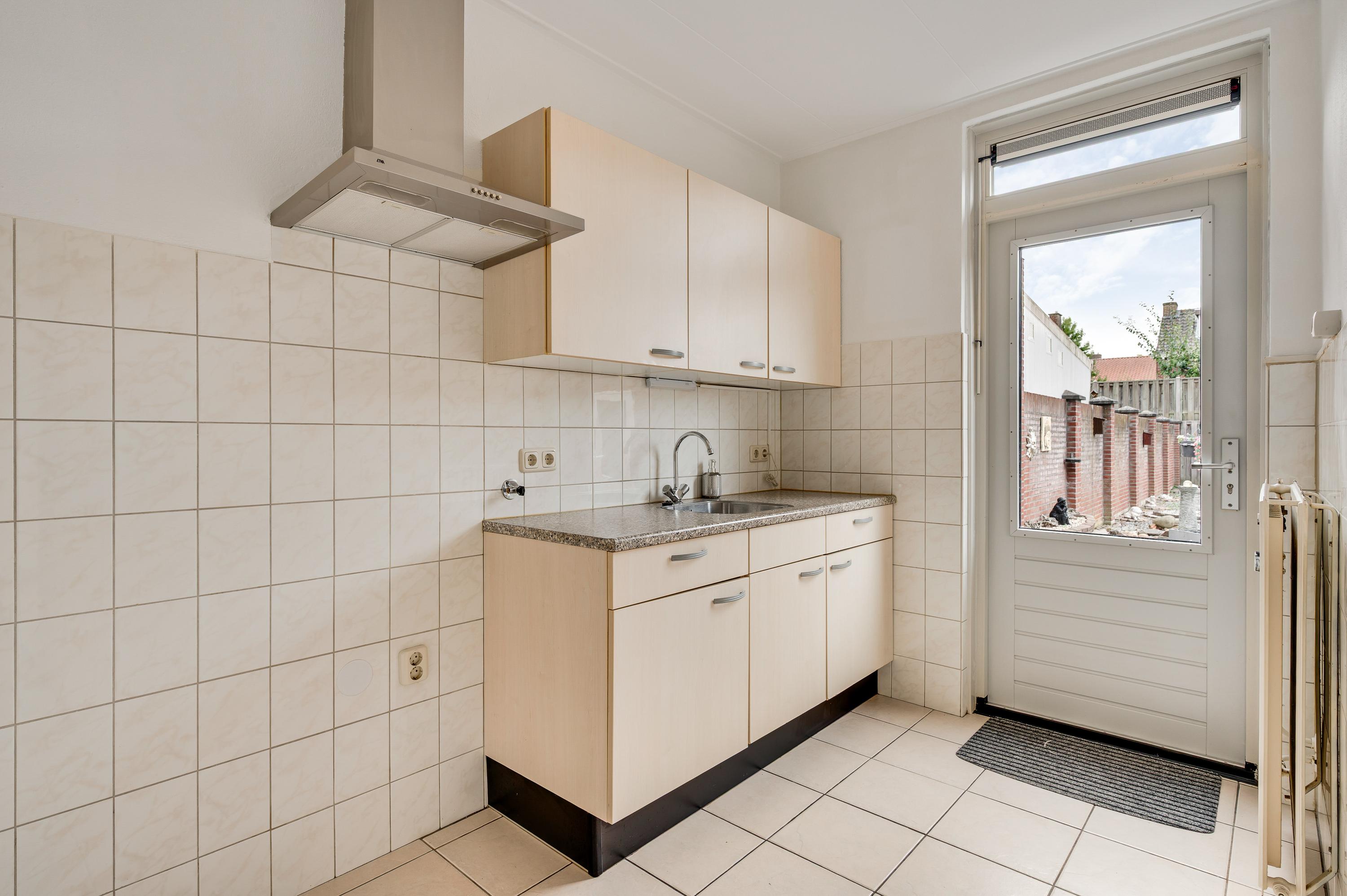 Tussenwoning te koop: Doctor Nolensstraat 20, Weert