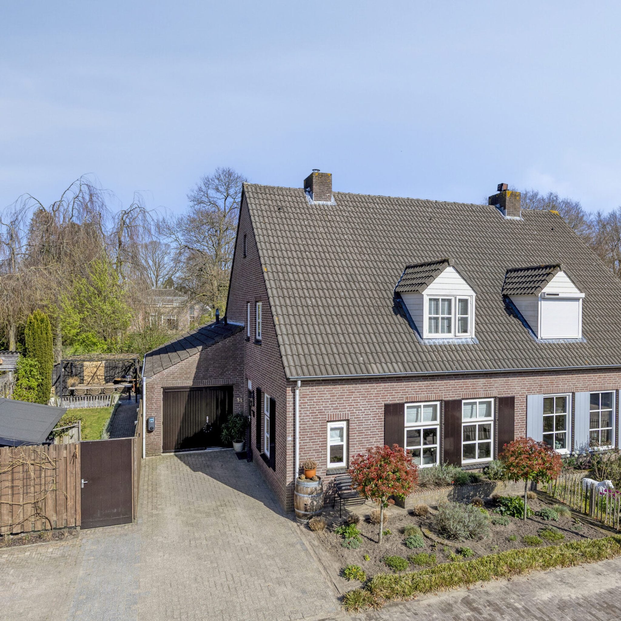Huis Den Heuvel 14 in Knegsel