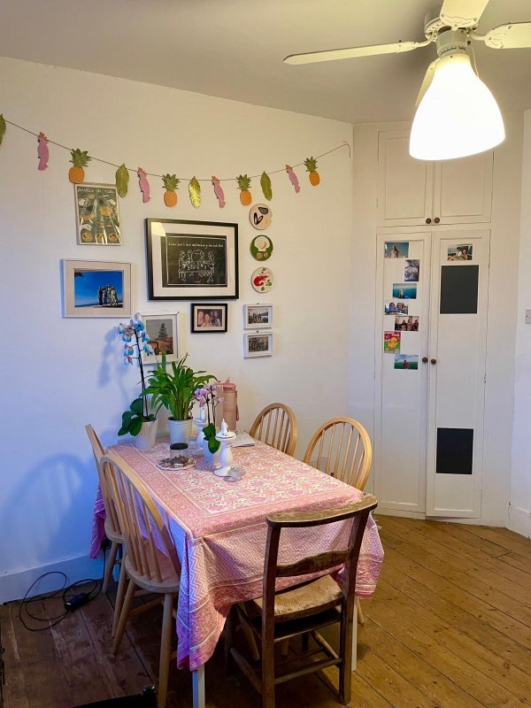 Room Constantine Road in Greater London