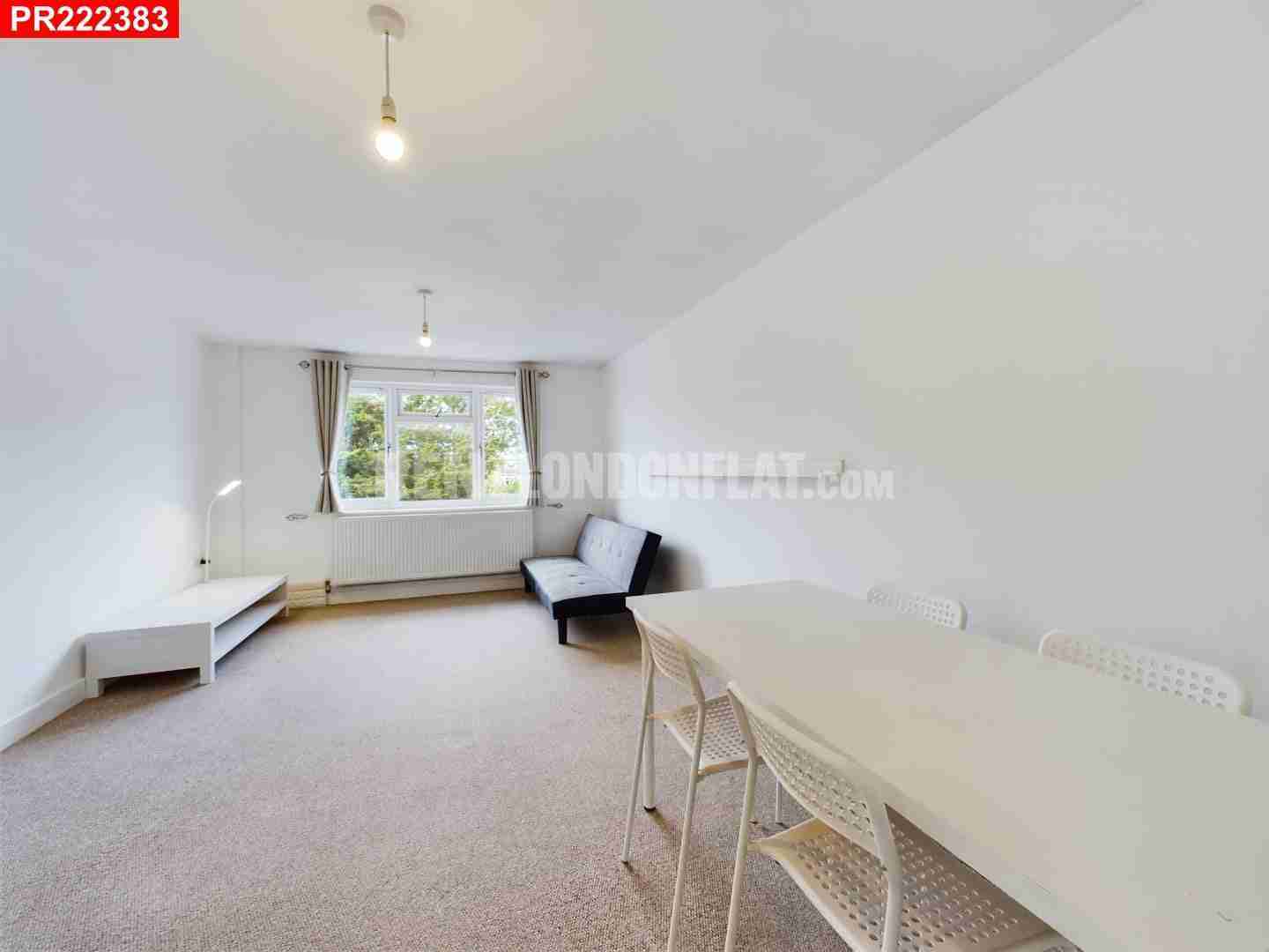 House Seymer Road in Greater London