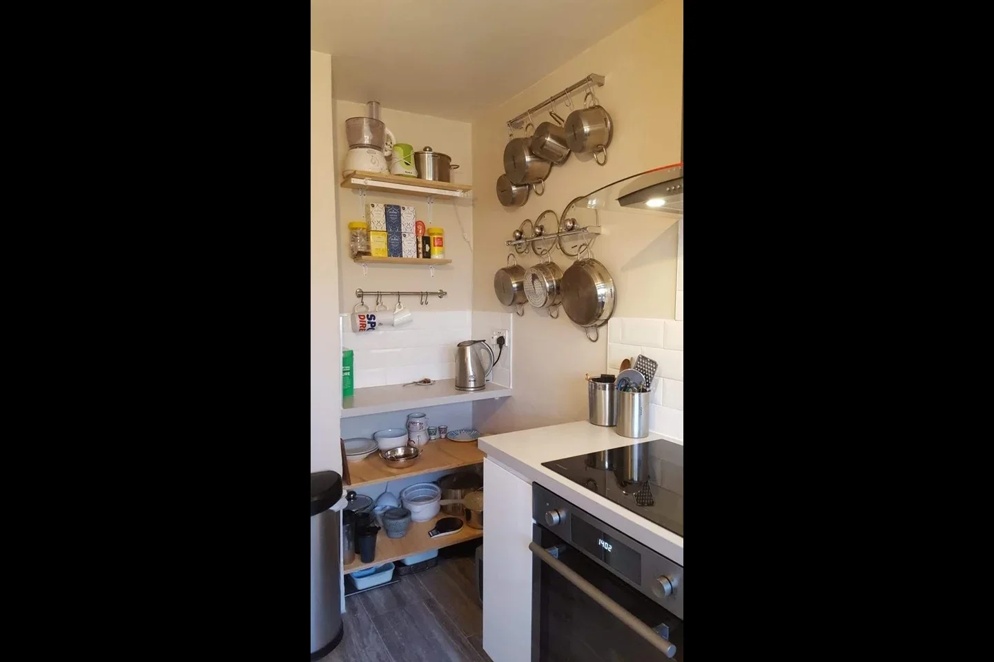 Flat Ellesborough Close in Three Rivers