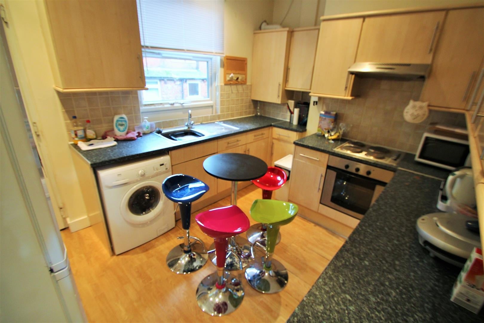 Room Granby Grove in Leeds