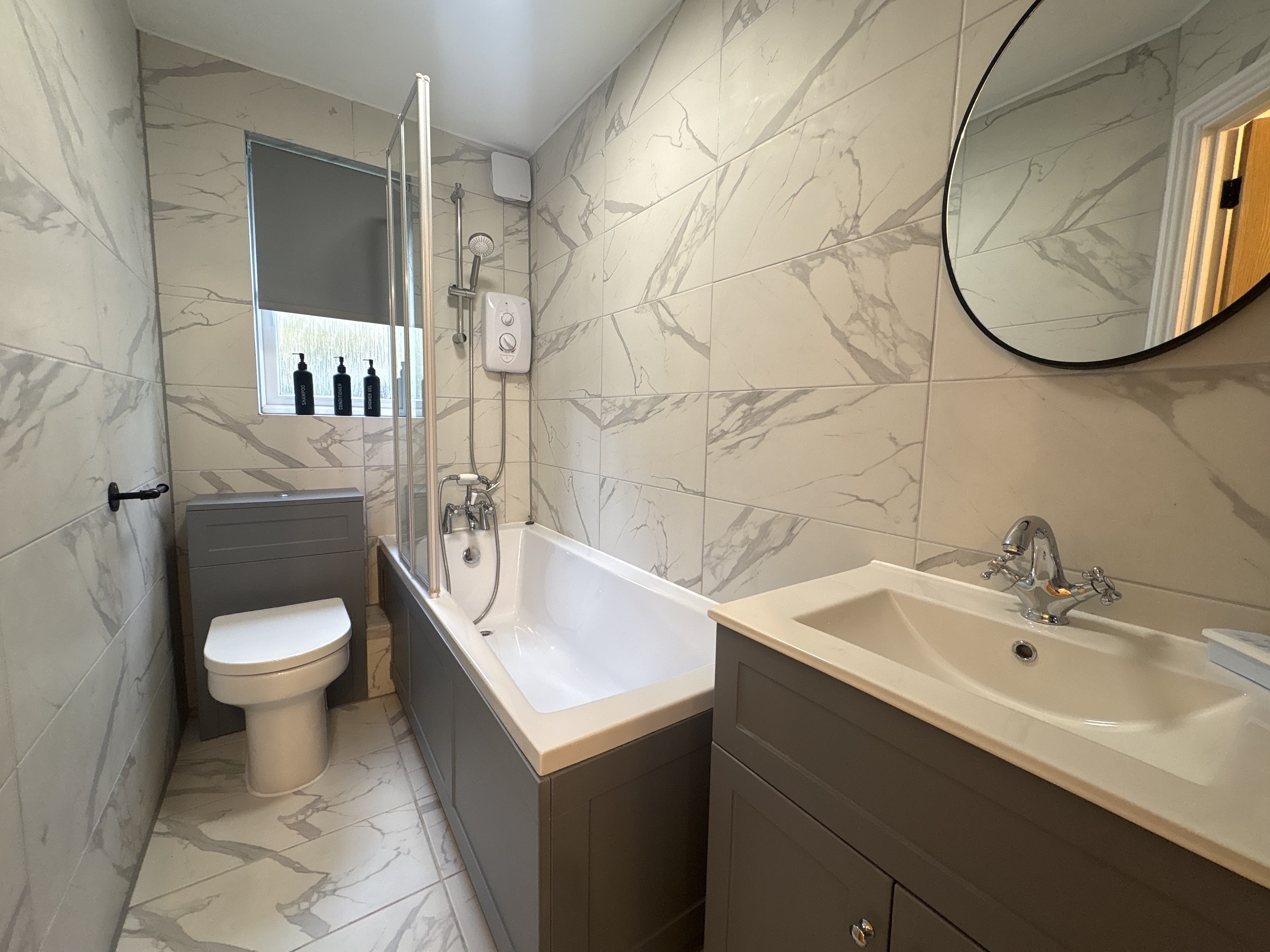 Flat Courtlands Close in Watford