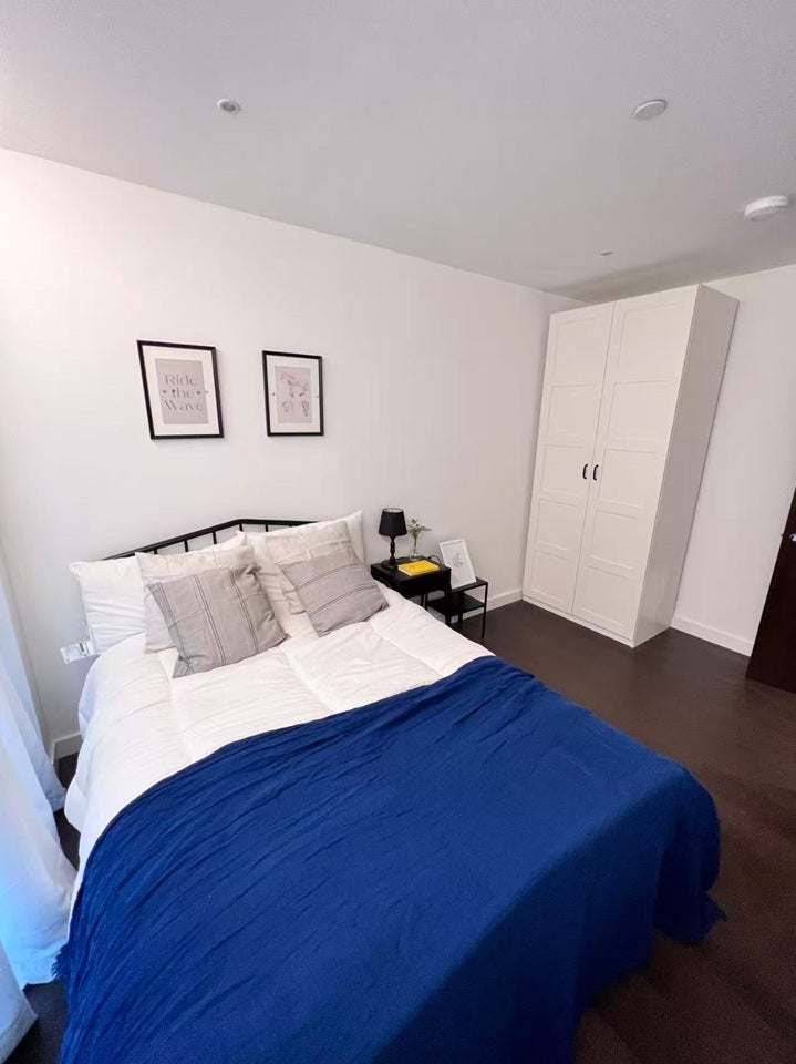 Flat Lanchester Way in Greater London