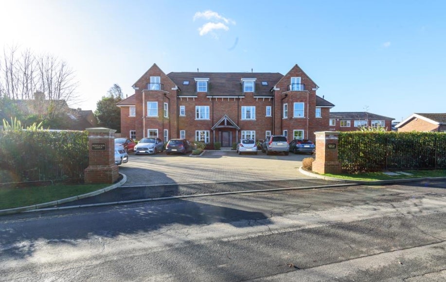 Flat Grimsdell's Lane in Amersham