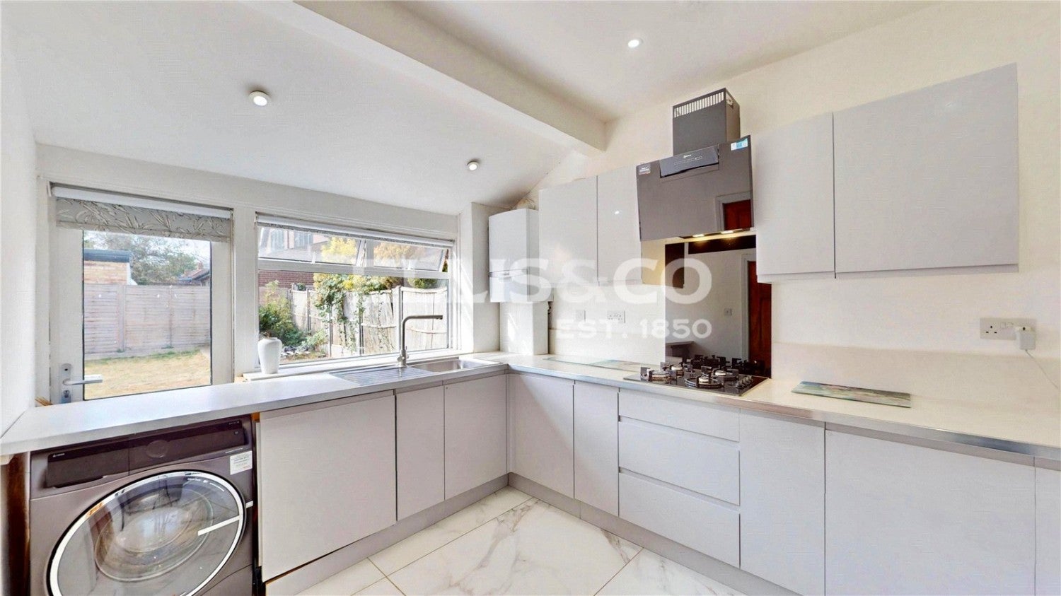 House Beechcroft Gardens in Greater London