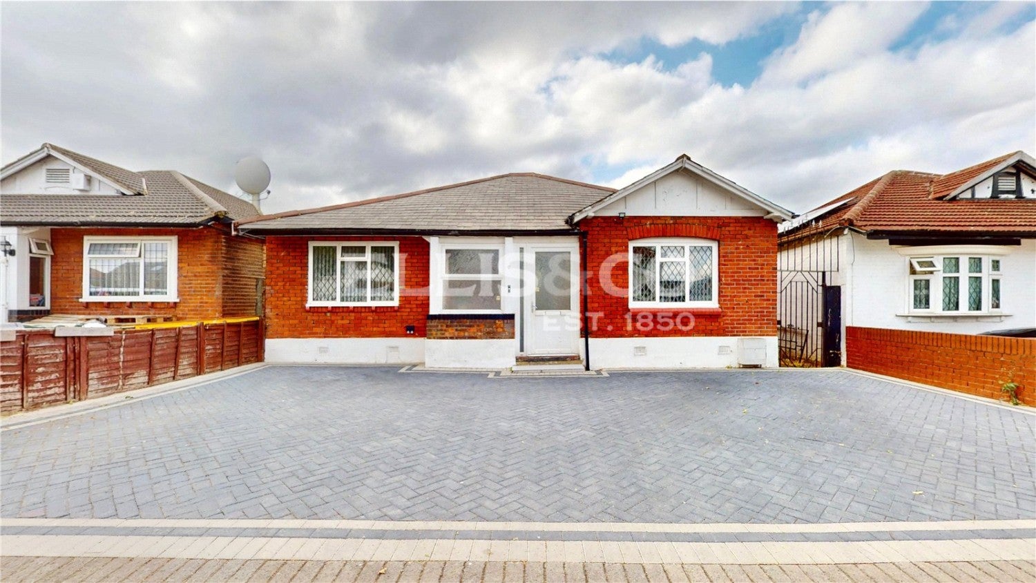 House Beechcroft Gardens in Greater London