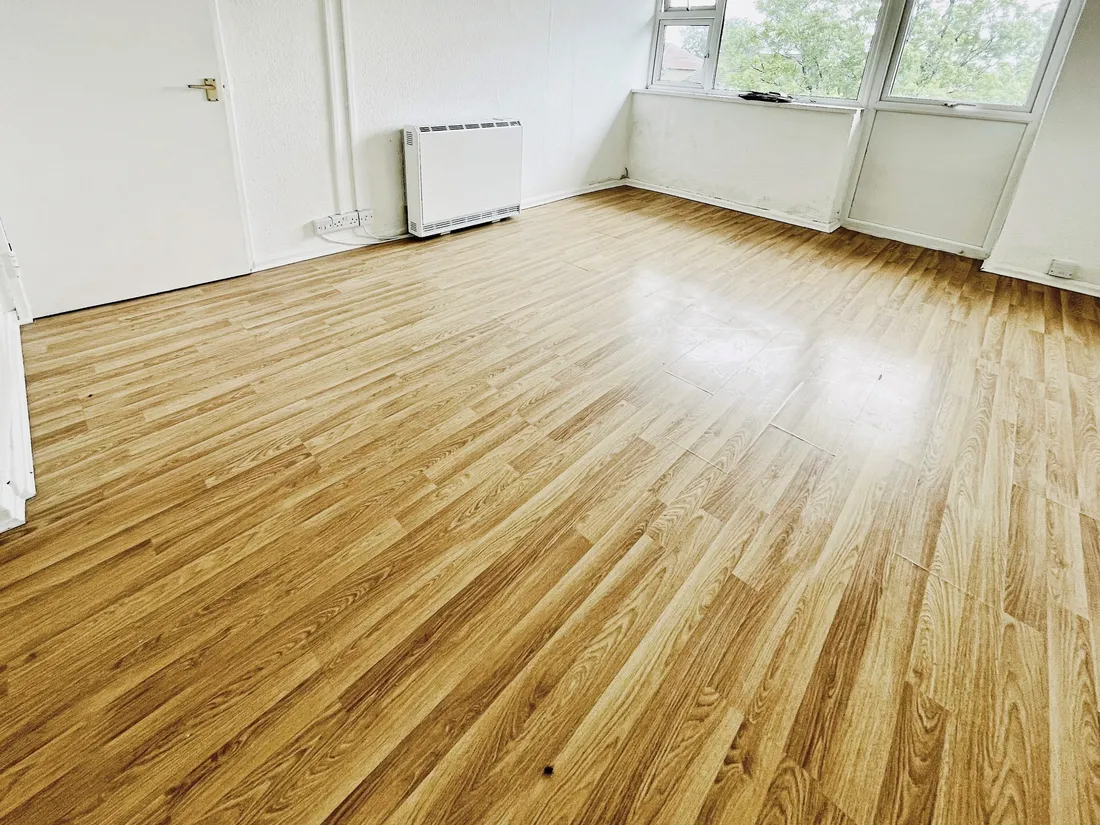 Flat Heol Isaf in Brynmawr