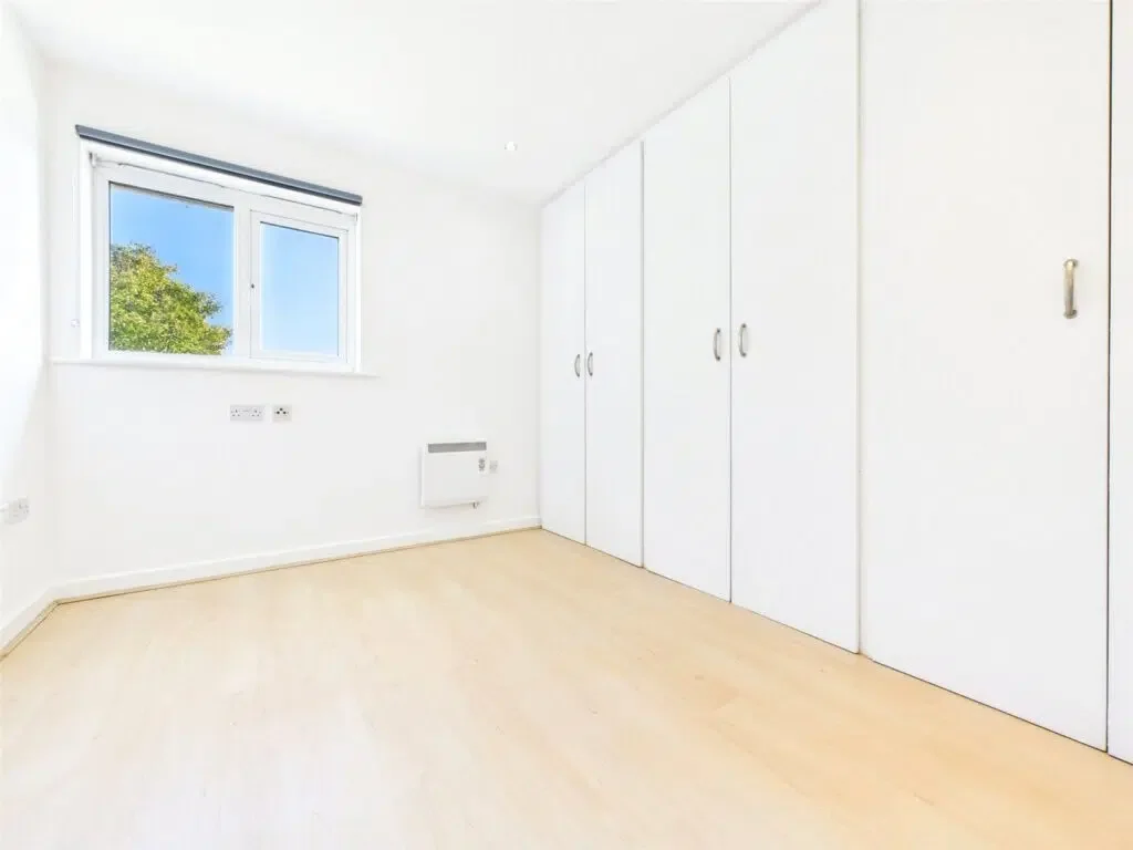 Flat Hatherley Lane in Cheltenham