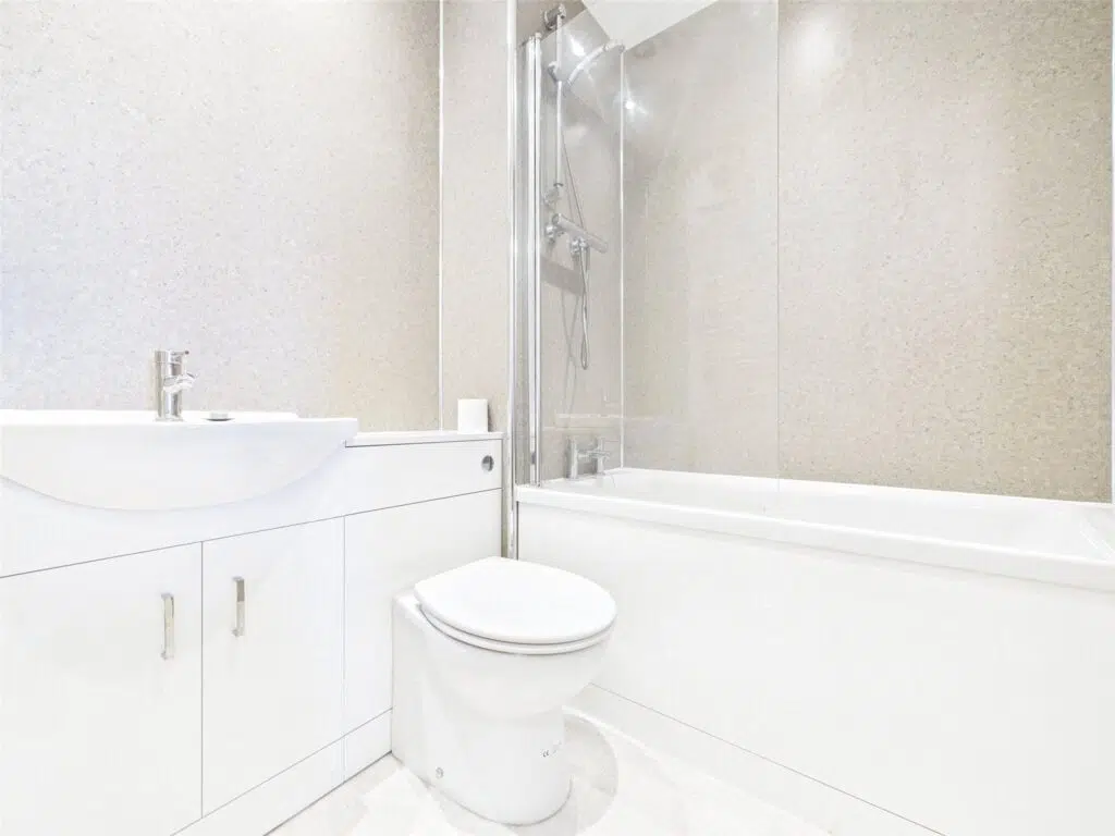 Flat Hatherley Lane in Cheltenham