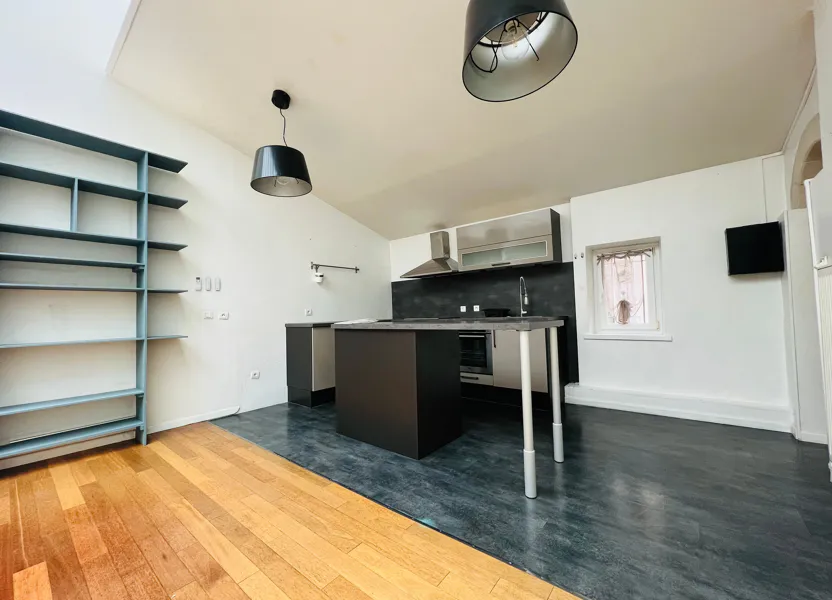 Flat Rue Charles III in Nancy