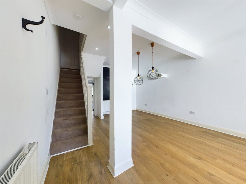 House Tunmarsh Lane in Greater London