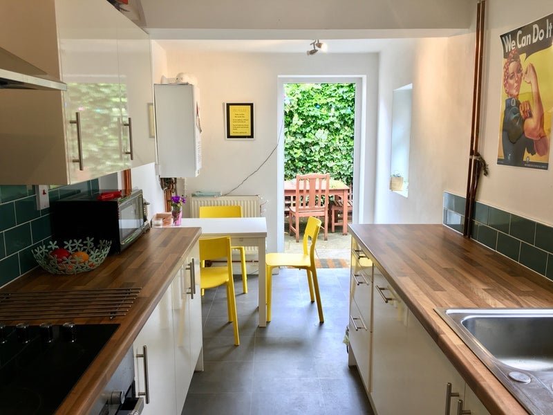 Room Worsley Street in Bristol