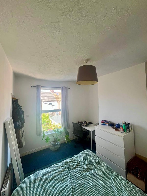 Room Worsley Street in Bristol